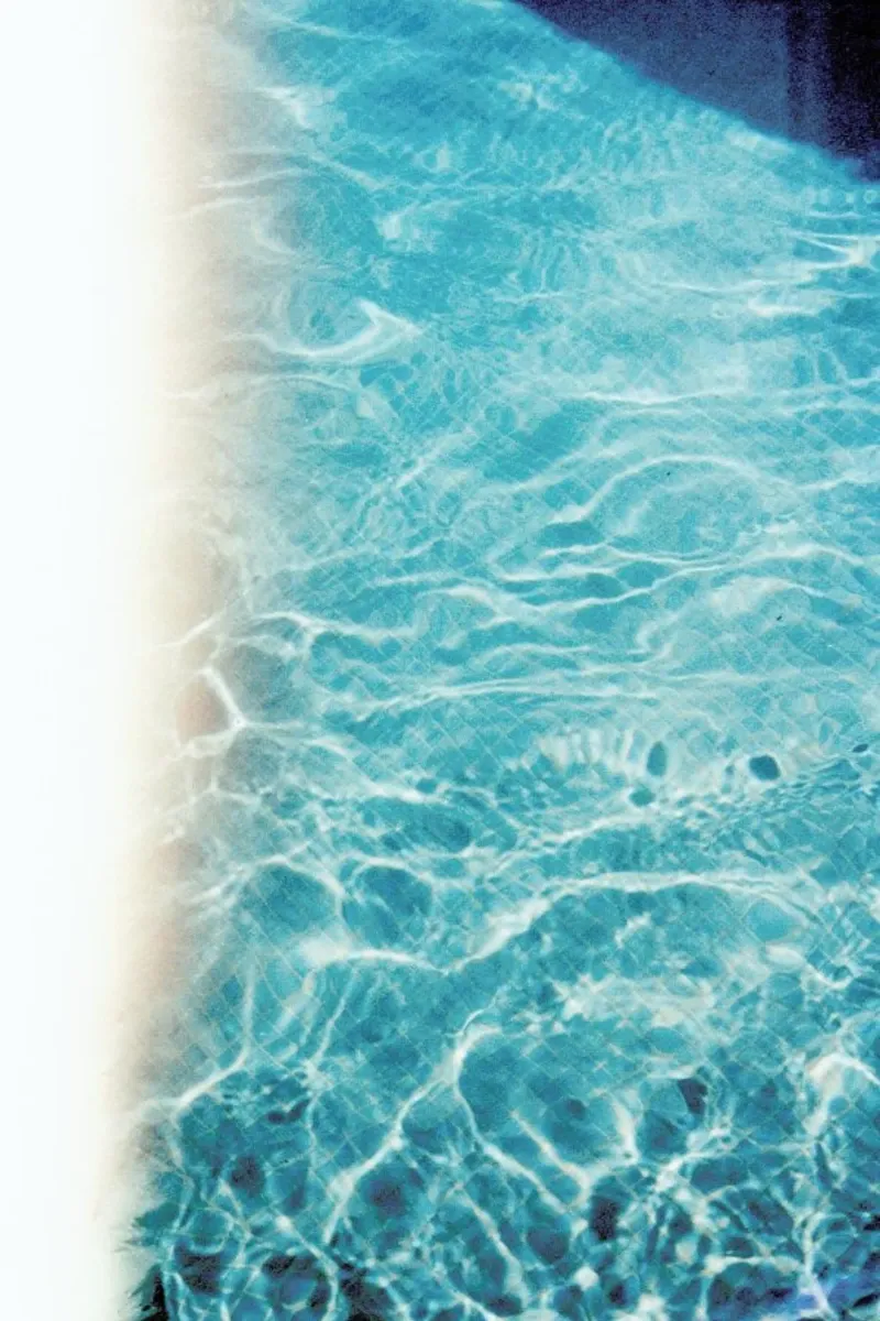 Analog Series Pool In Summer pellicola backlit da Sebastian Hilgetag