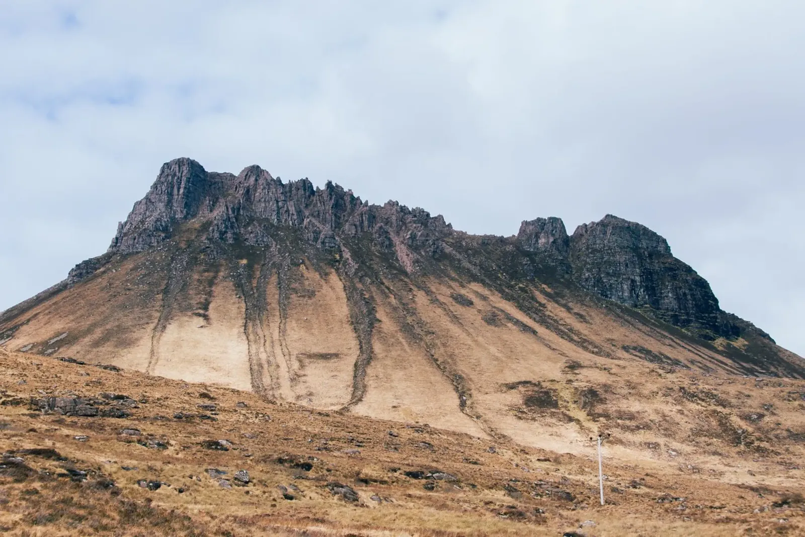 Whispering Peaks, Scozia poster da PhotoVibe Decor