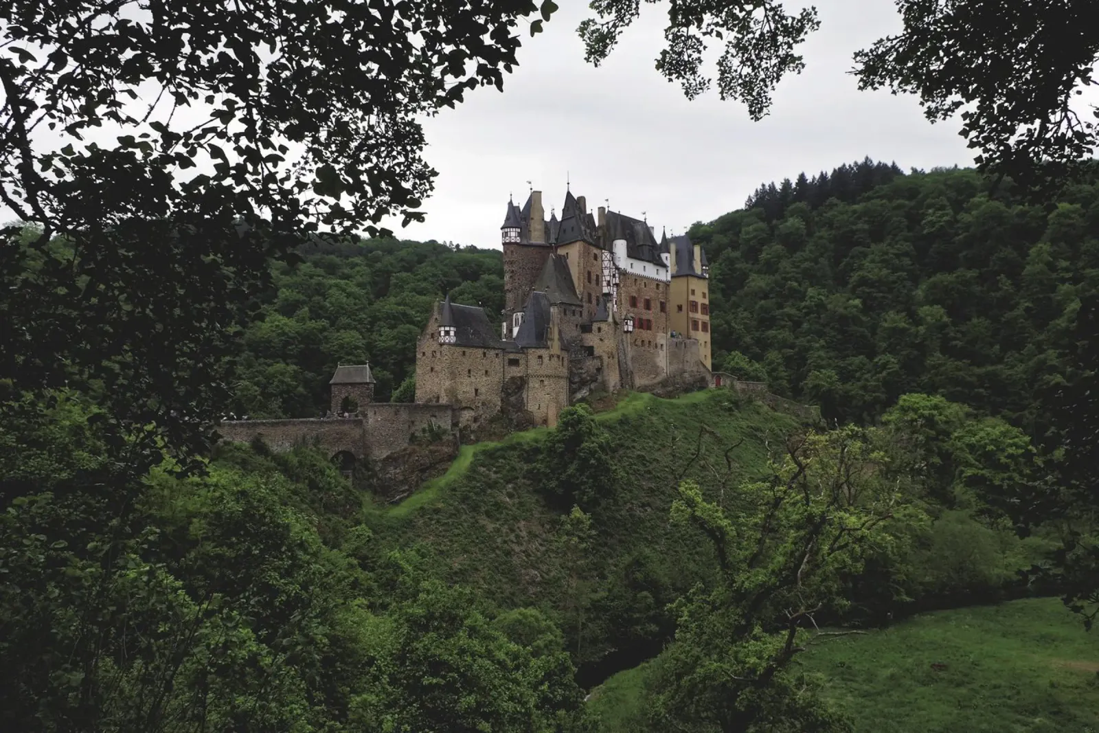 The Hidden Kingdom carta hahnemühle da zenitt