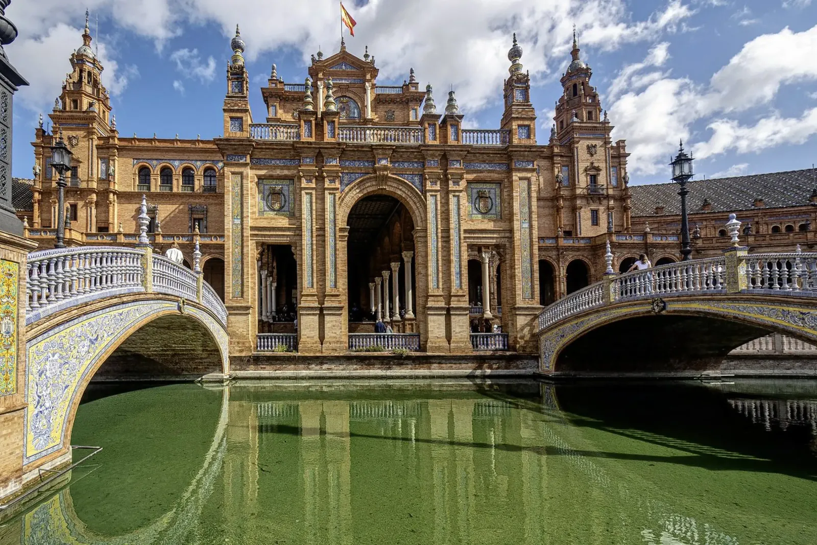 Plaza de España con ponte e torri pellicola backlit da Bilderwelt - Kunst für die Wand