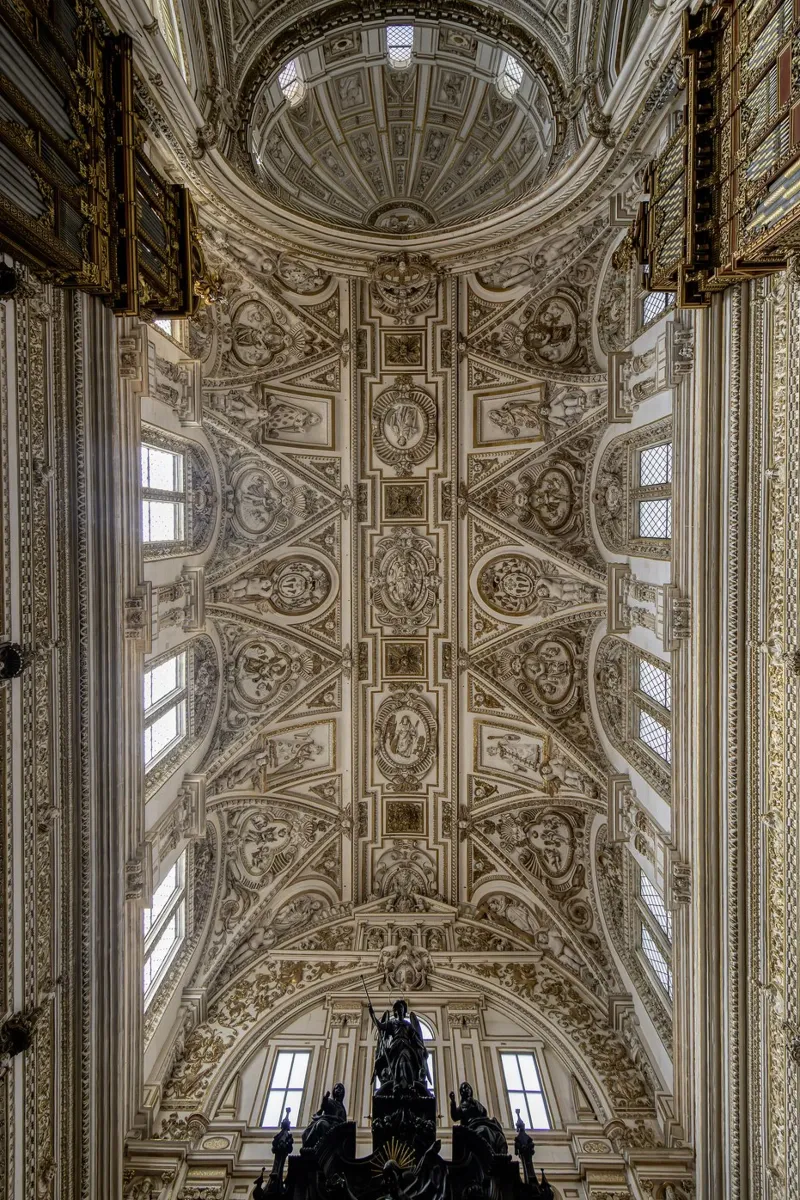 Baroque sacred architecture in the Mezquita forex plate by Bilderwelt - Kunst für die Wand