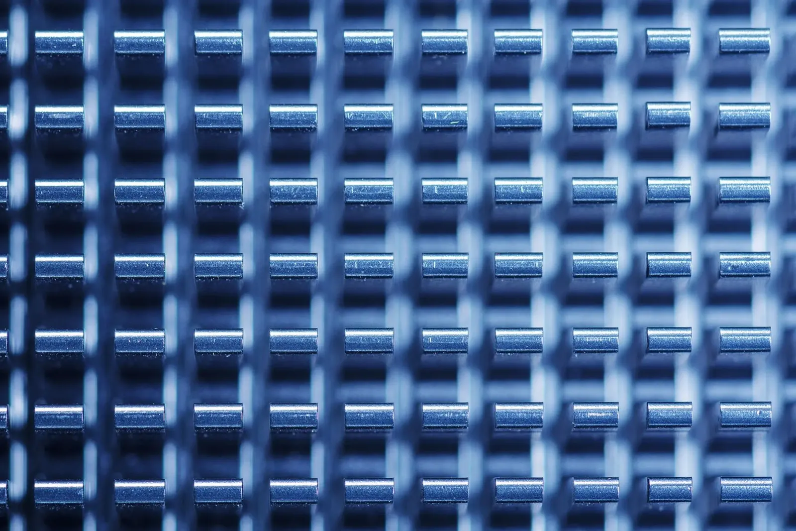 Structure métallique avec ailettes de refroidissement - vue macro hahnemühle de Bilderwelt - Kunst für die Wand