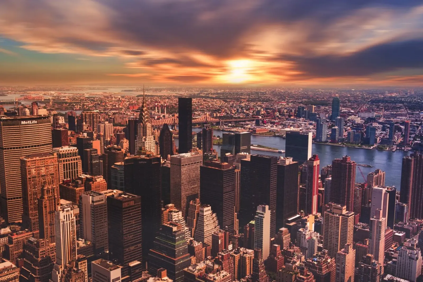Icona di New York poster con telaio in legno da Wanderlust Vibes