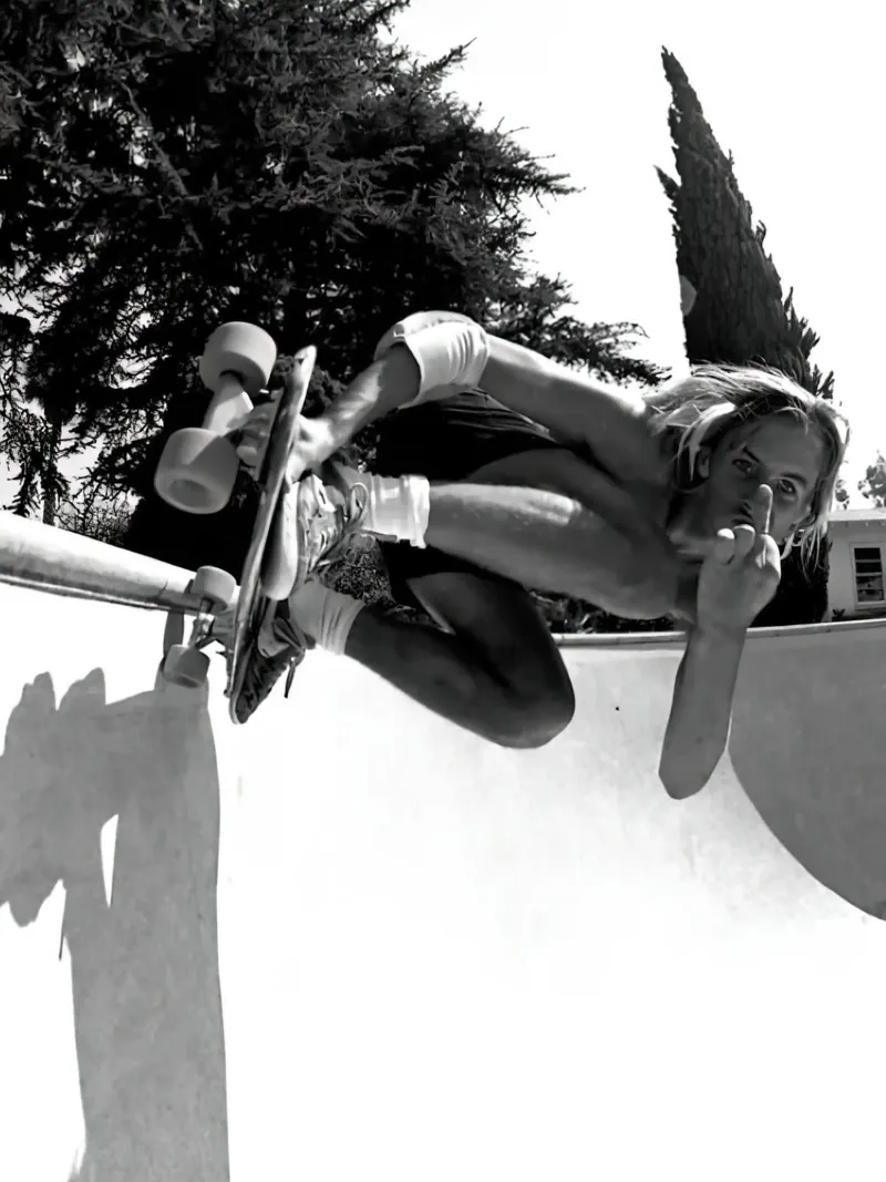 Lo skateboard F You pellicola backlit da Black And White
