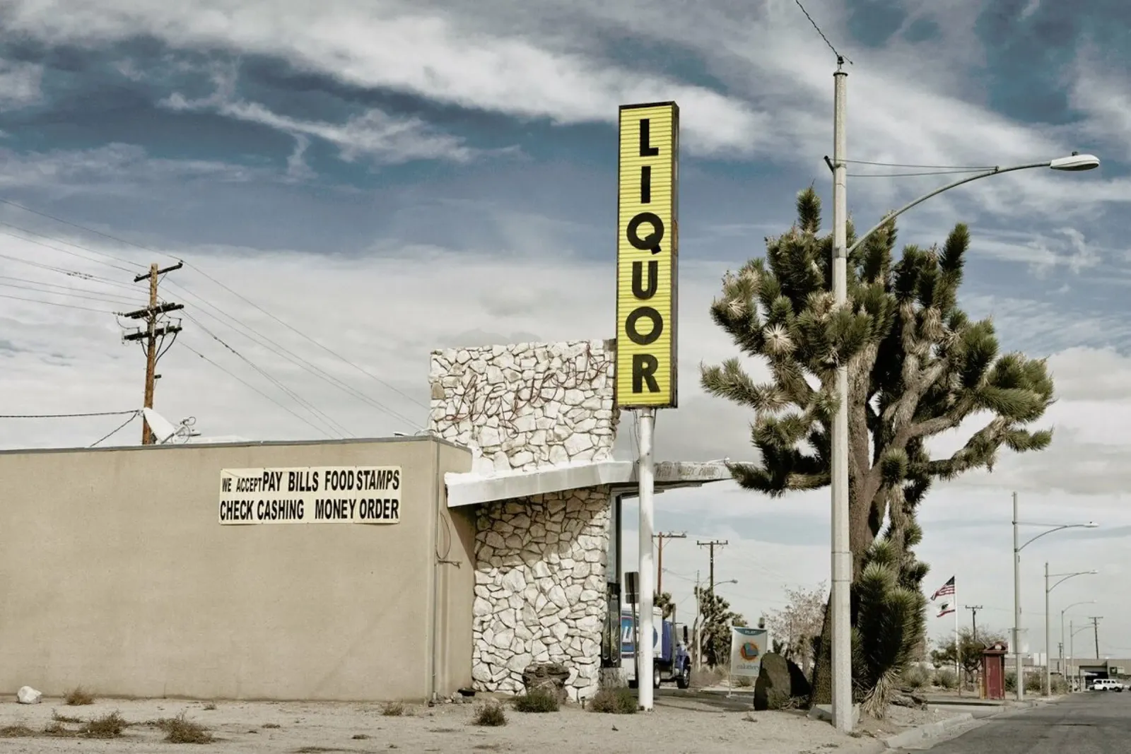 Liquor Store Yucca Valley carta hahnemühle da Marc Gruninger