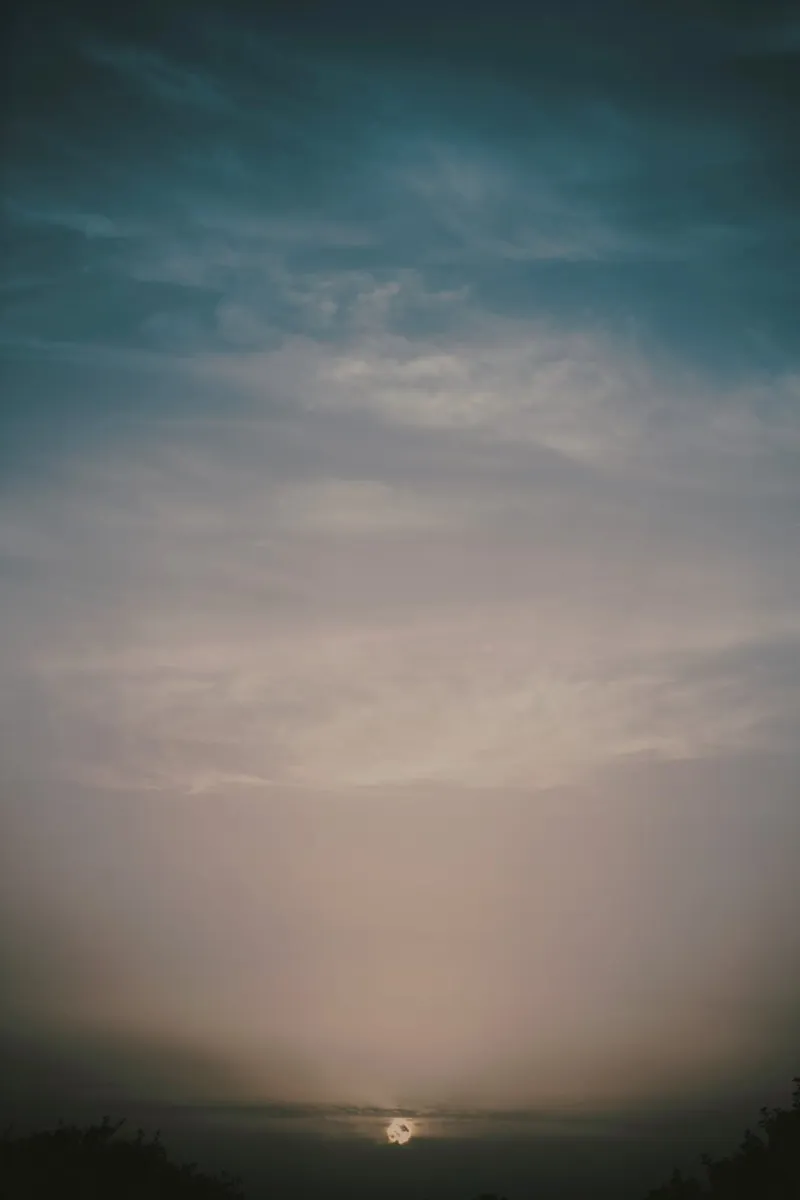 serene gradient pastel pellicola backlit da twillight