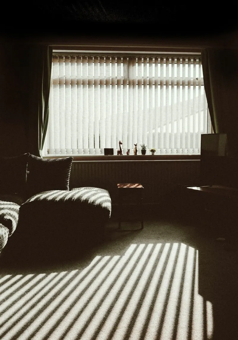 iving room couch plexiglass da twillight