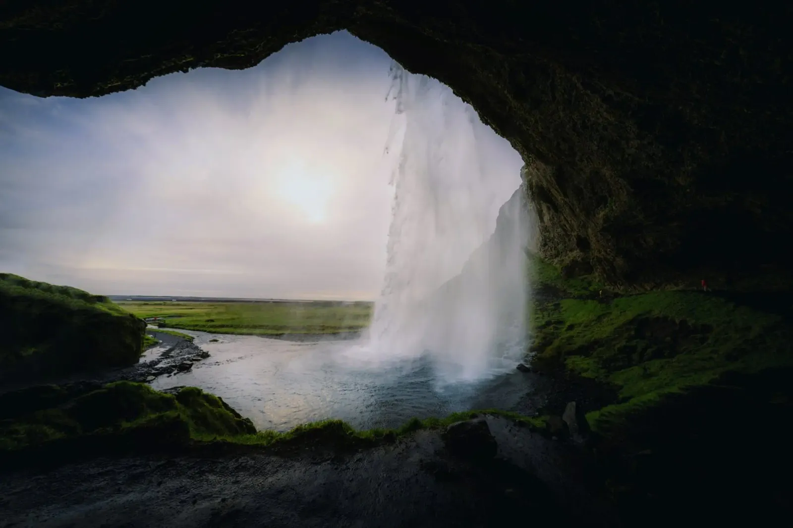 grotta della cascata alluminio dibond da Earthly Visions