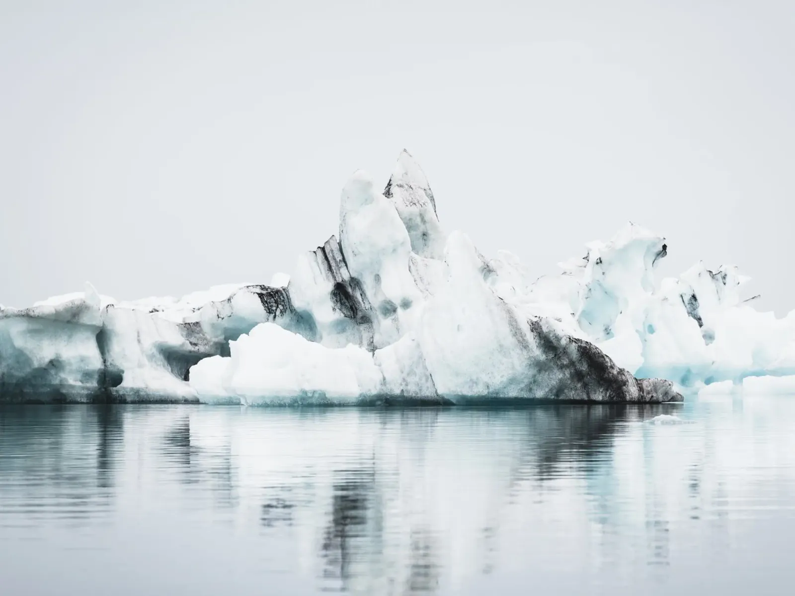 Iceberg a Jökulsarlon pellicola backlit da thetraveller