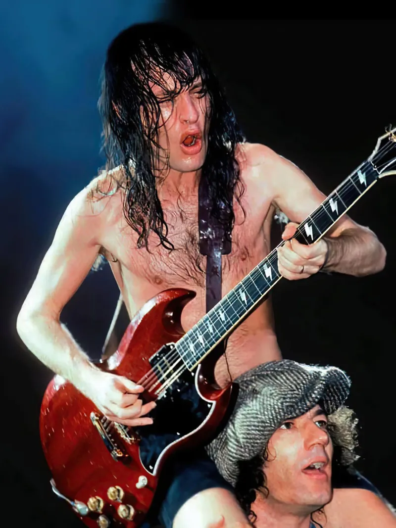 Angus Young ACDC pellicola backlit da Musadad Shop