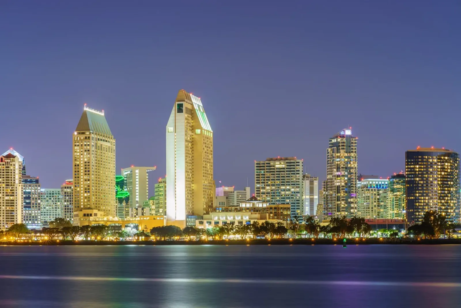 Notti di San Diego poster con telaio in alluminio da Wanderlust Vibes