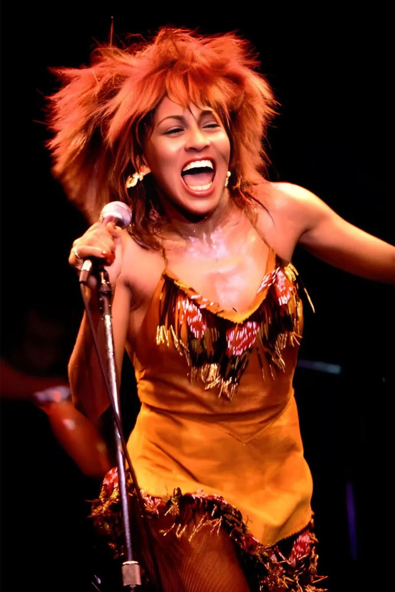 Tina Turner - Urlo pellicola backlit da NEVER OVER SALE