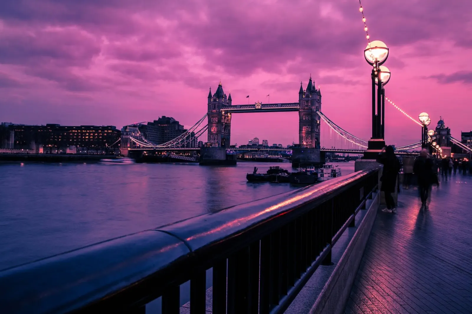 Crepuscolo sul Tower Bridge, Londra alluminio dibond da Wanderlust Vibes