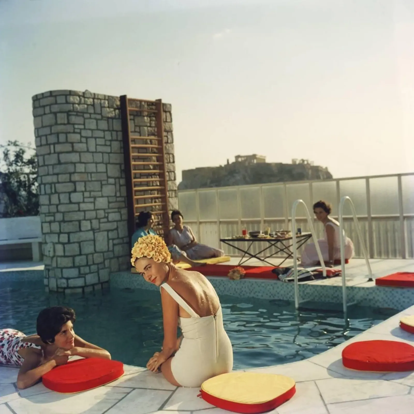 Slim Aarons - Sexy bikini canvas by The Poster UK