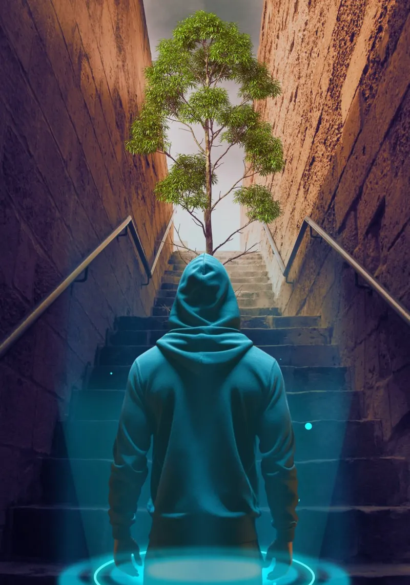 Figura incappucciata che sale le scale verso l'albero pellicola backlit da Berwies Artwork