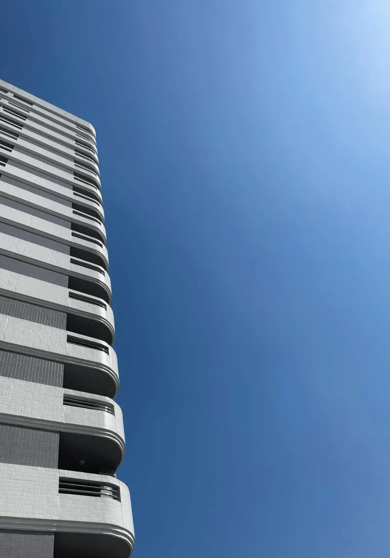 Bangkok High - Hotel in Thailandia tela con Cornice a cassetta da Roamance Studio