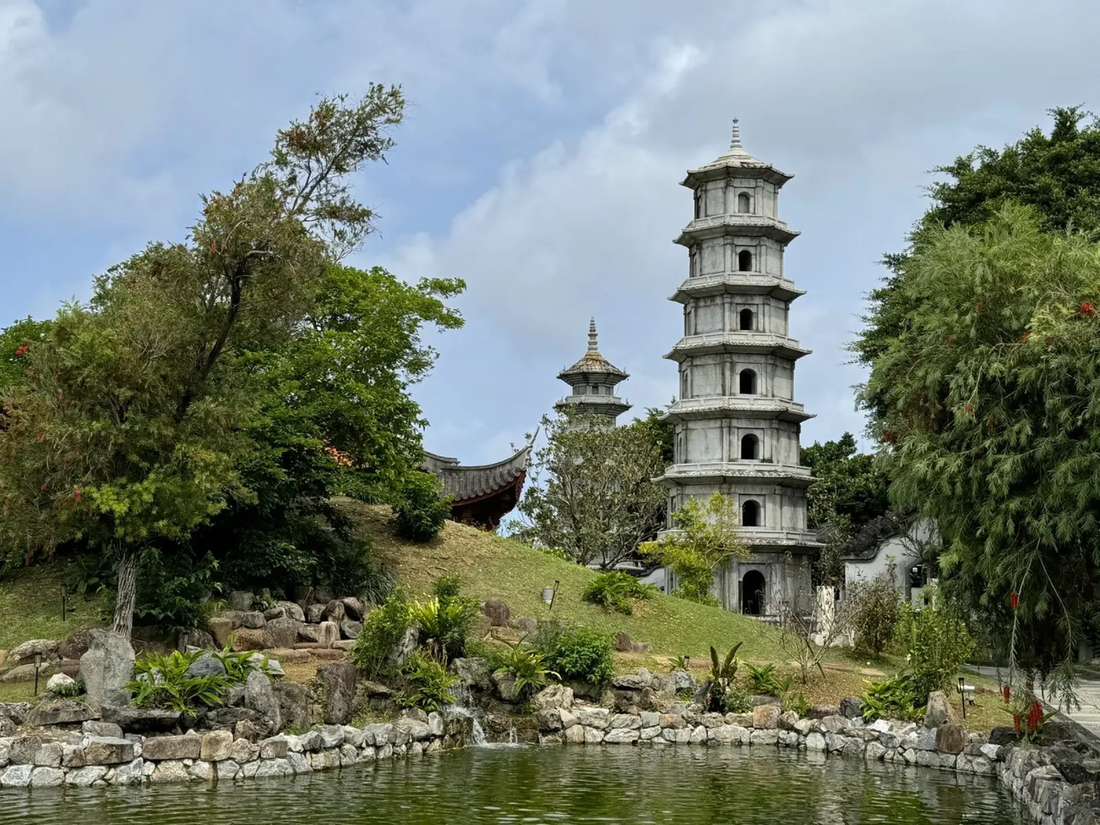Fukushuen Garden in Naha Okinawa hahnemühle by byrieneke