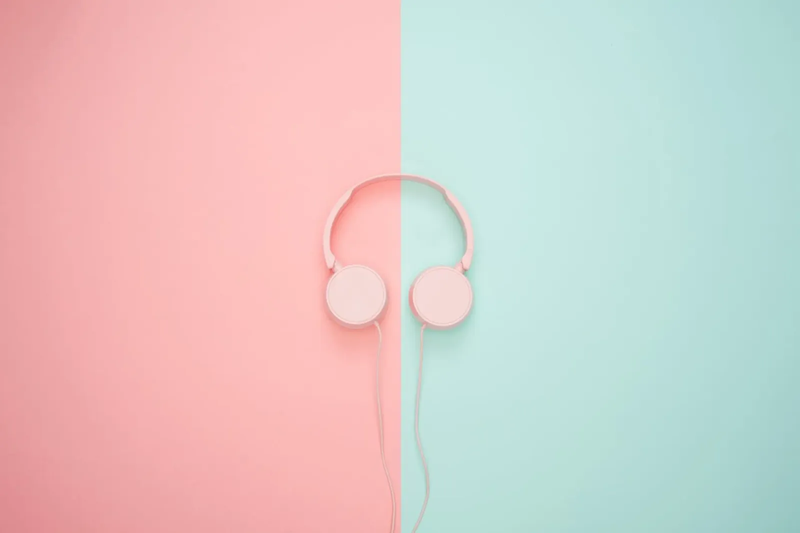 Silenzio pastello poster con telaio in legno da StillVibe Home