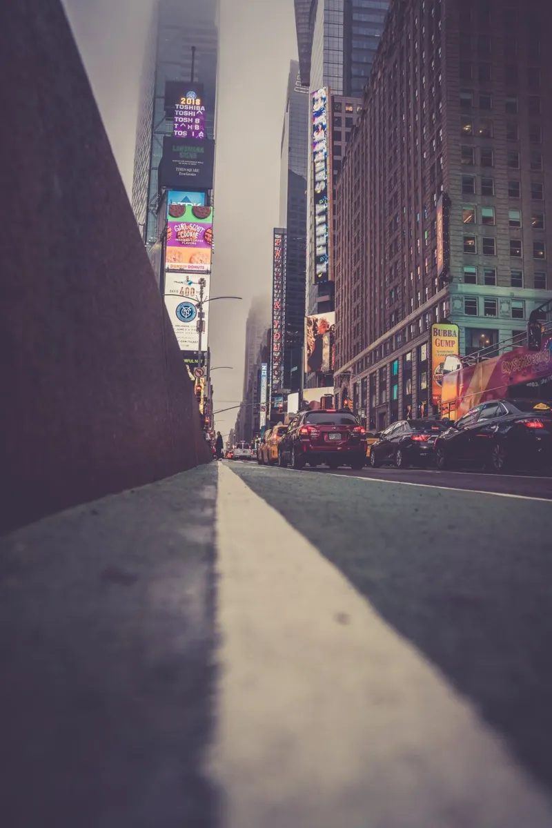 Streets of New York pellicola backlit da Flo Klein