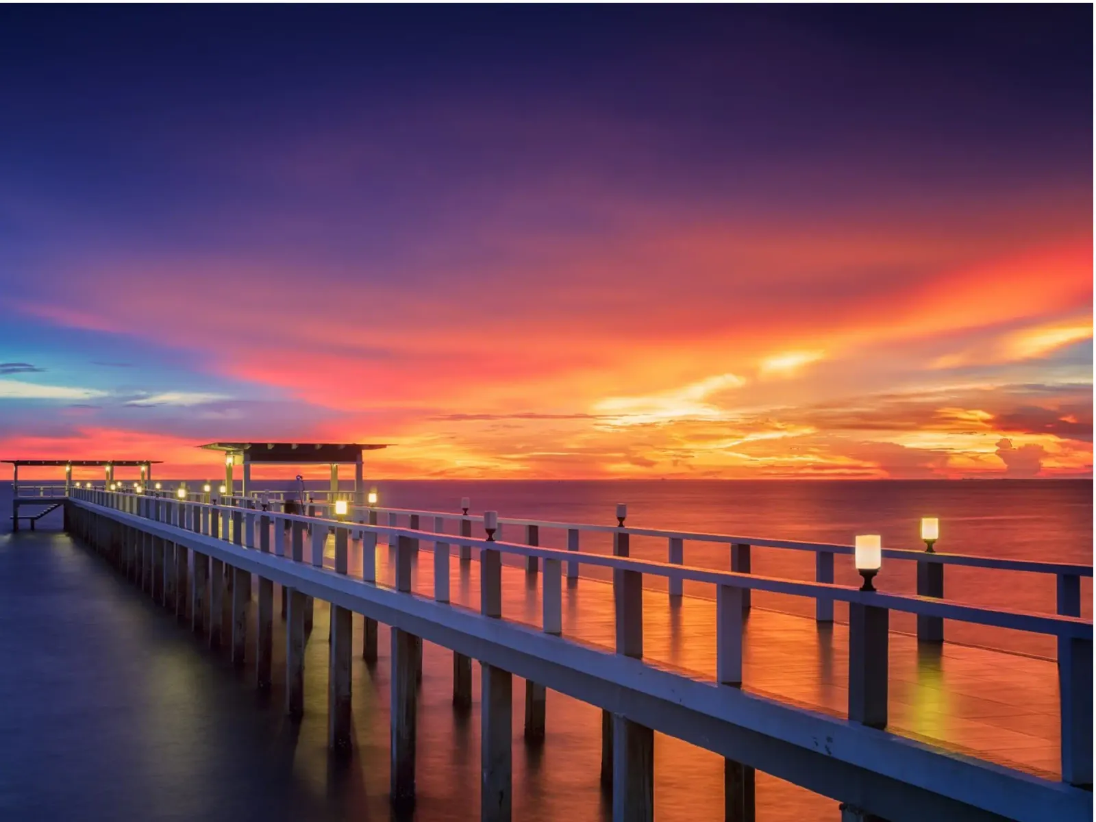 Sunset in beach poster con telaio in legno da Musadad Shop