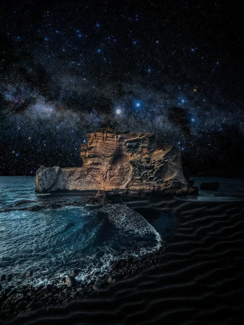 Celestide pellicola backlit da somewhere.soul.escape