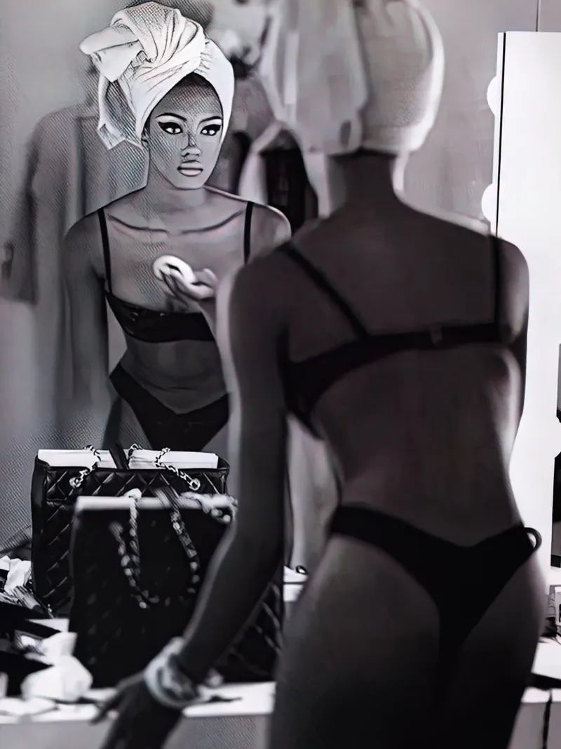 Ragazza francese Naomi Campbell Nero Bianco Donna pellicola backlit da charles loy