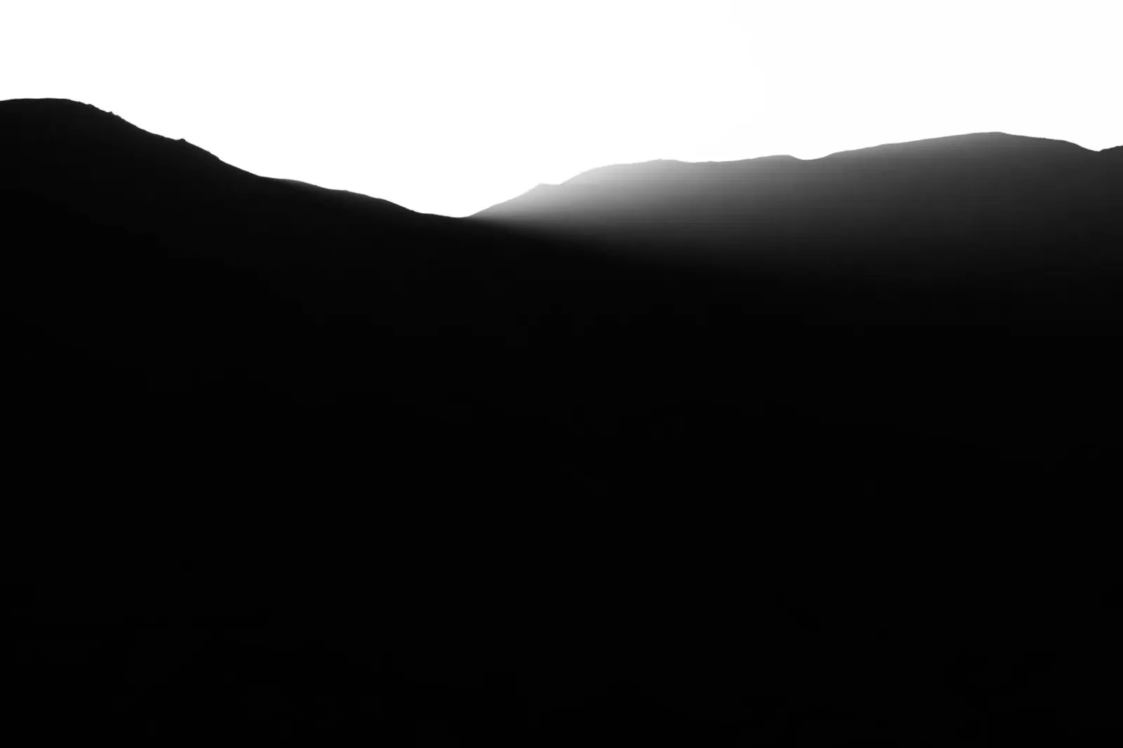 Mountains of Eilat #6 poster con telaio in alluminio da Tal Paz-Fridman
