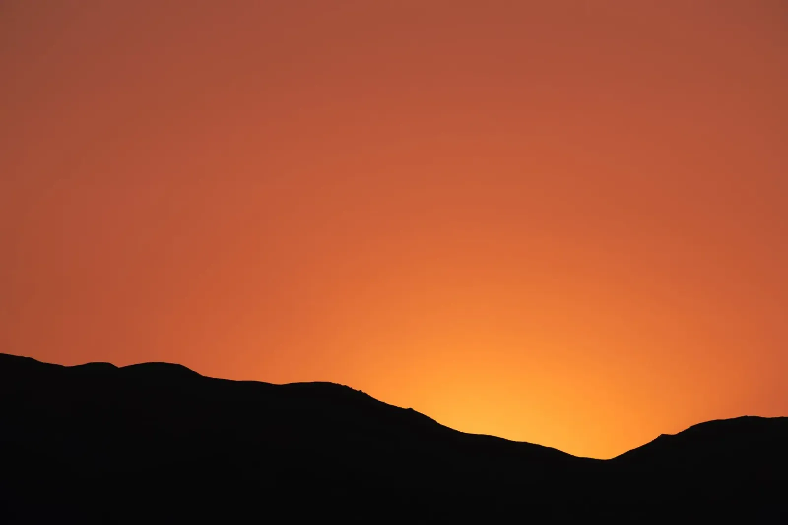 Mountains of Eilat #8 poster con telaio in legno da Tal Paz-Fridman