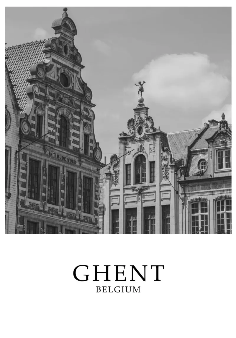 Gand Belgio Architettura Scena in scala di grigi poster con telaio in legno da Charnwood Prints