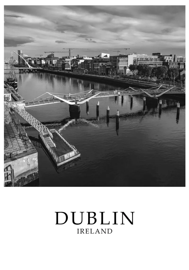 Dublin Ierland Stadsgezicht Grijstinten canvas met Baklijst van Charnwood Prints
