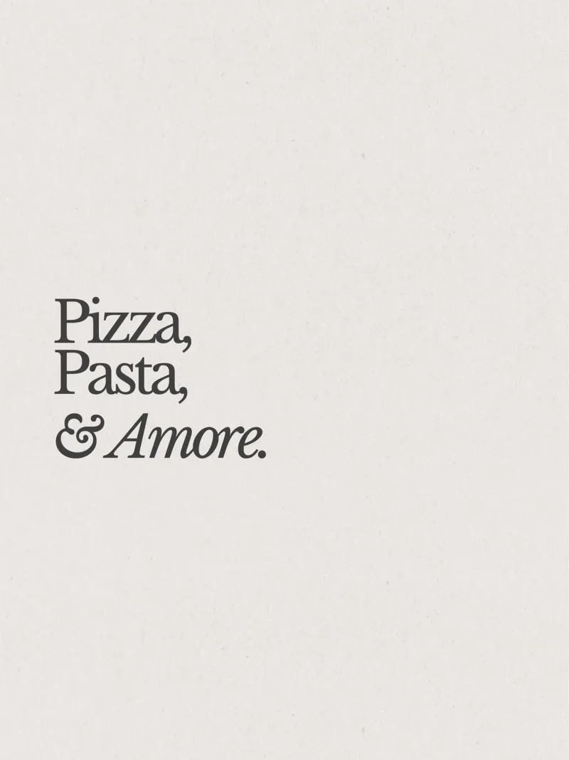 Pizza, Pasta & Amore poster con telaio in legno da Diesdas Ananas Design