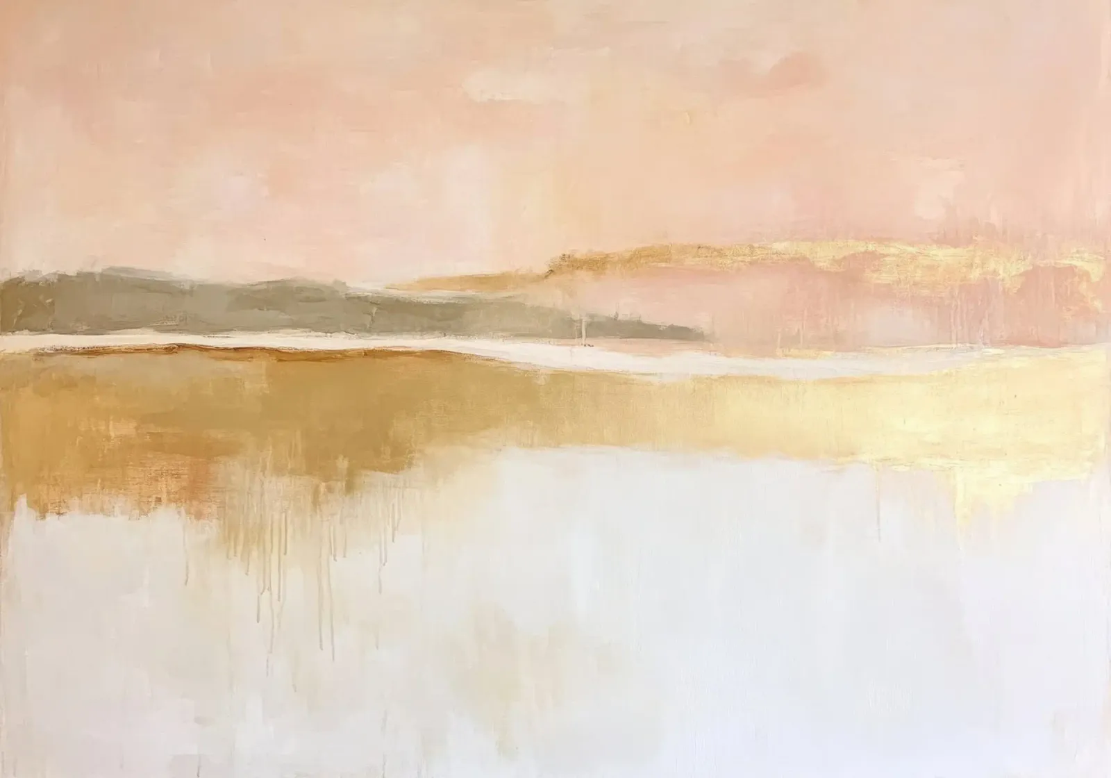 Pastel landschap met gouden rivier - Abstract poster van Euphoria Theresa