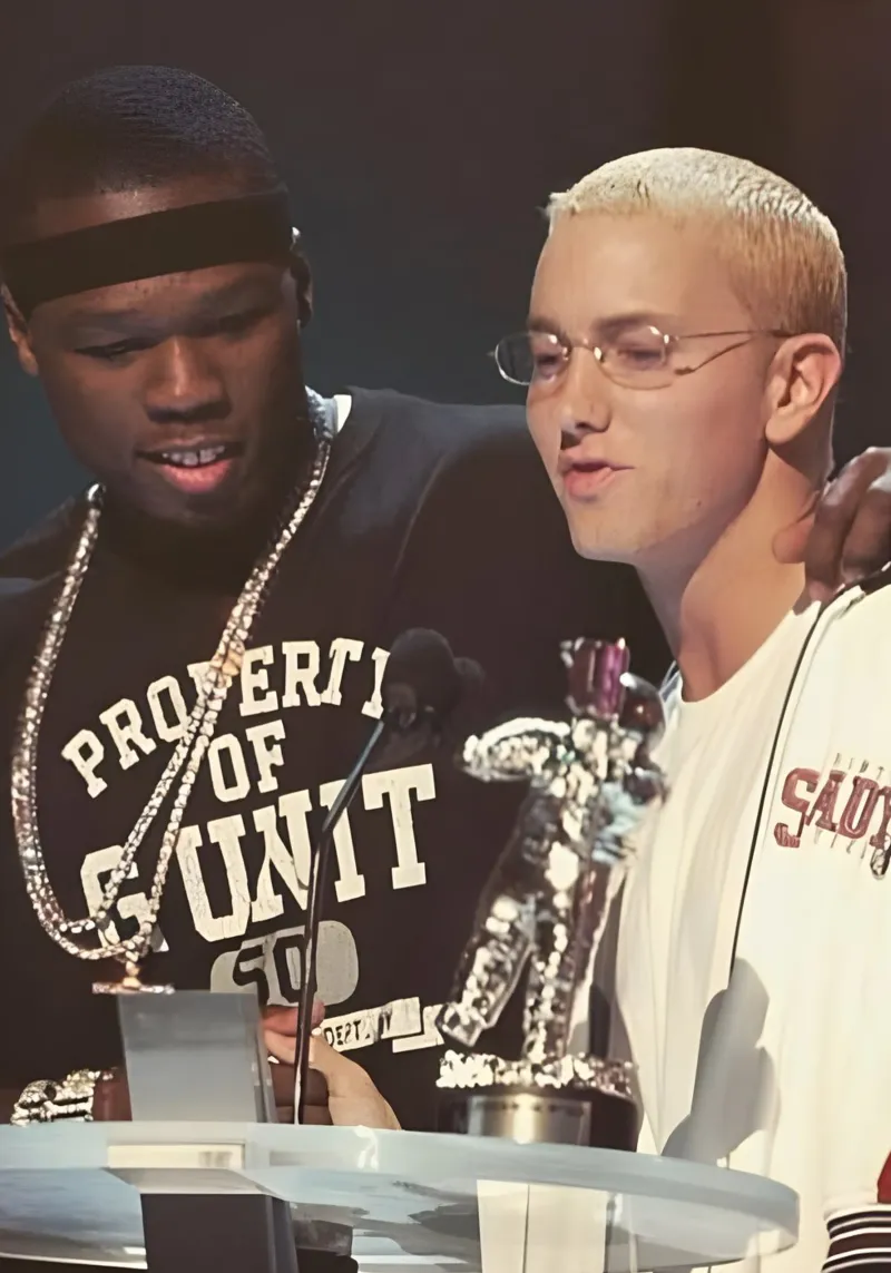 Eminem & 50 cent Poster mit Kunststoffrahmen von Low poly art