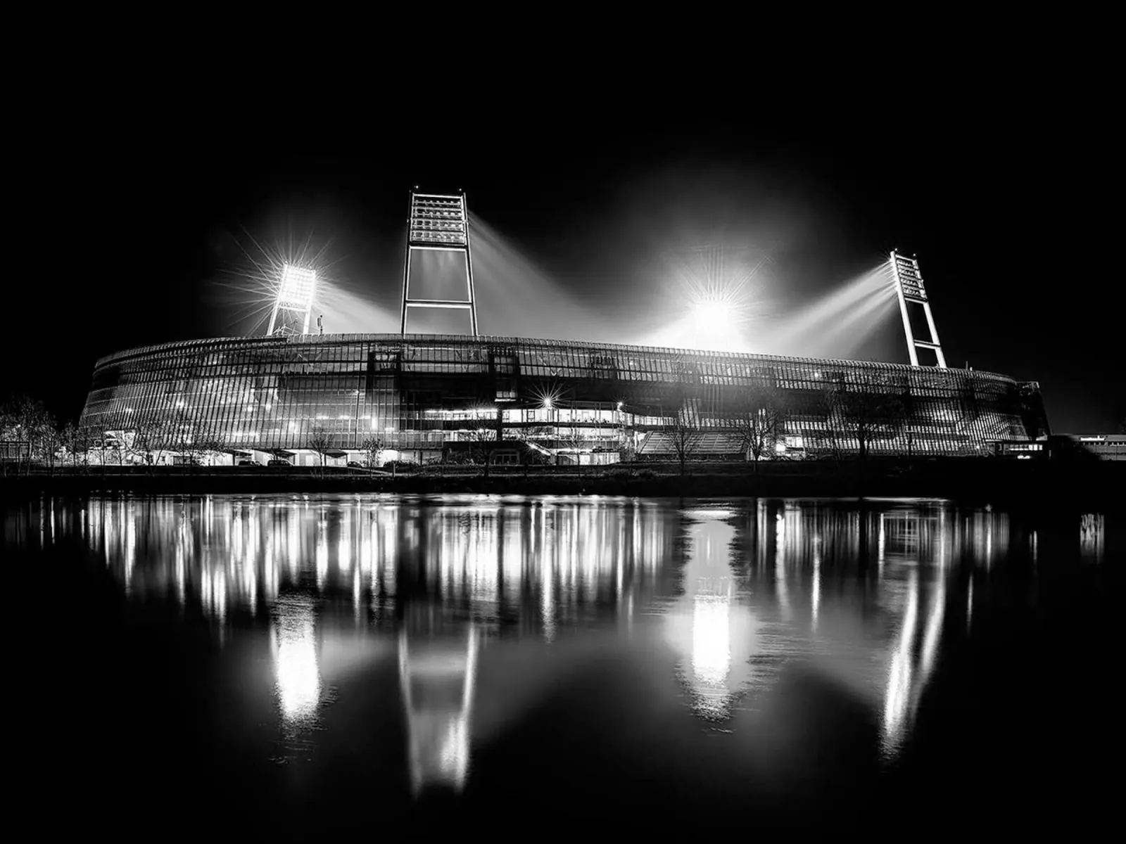 Weserstadion, Brema in bianco e nero poster con telaio in alluminio da Norman Click