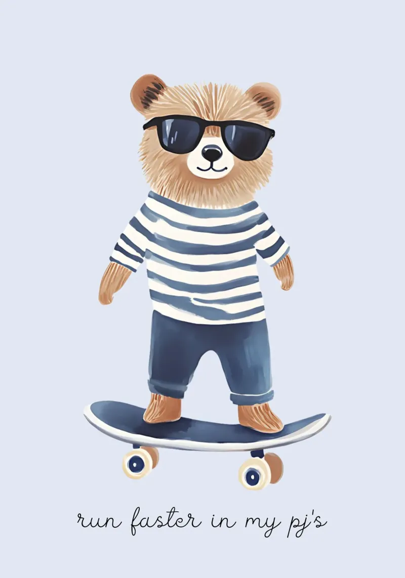 Stampa dell'orso skateboarder "Run Faster in My PJ's" (Corri più veloce in pigiama) poster con telaio in legno da vintagepod