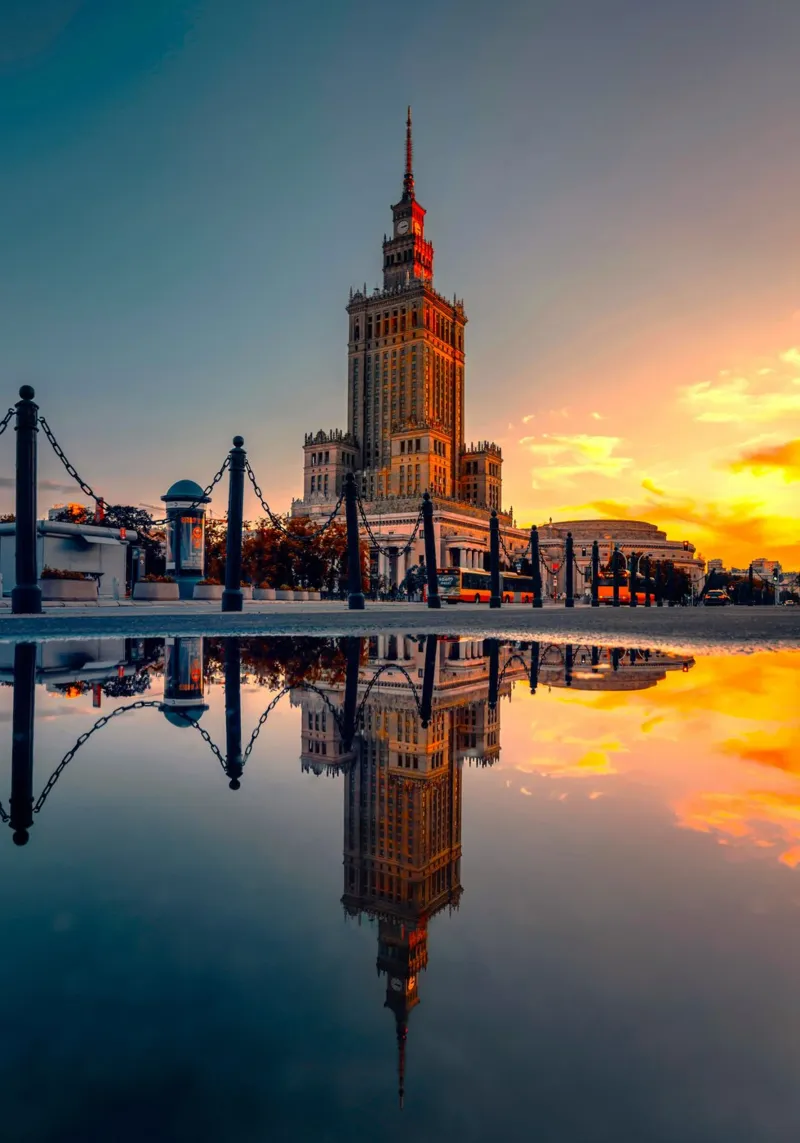 reflect tower tela con Cornice a cassetta da melts