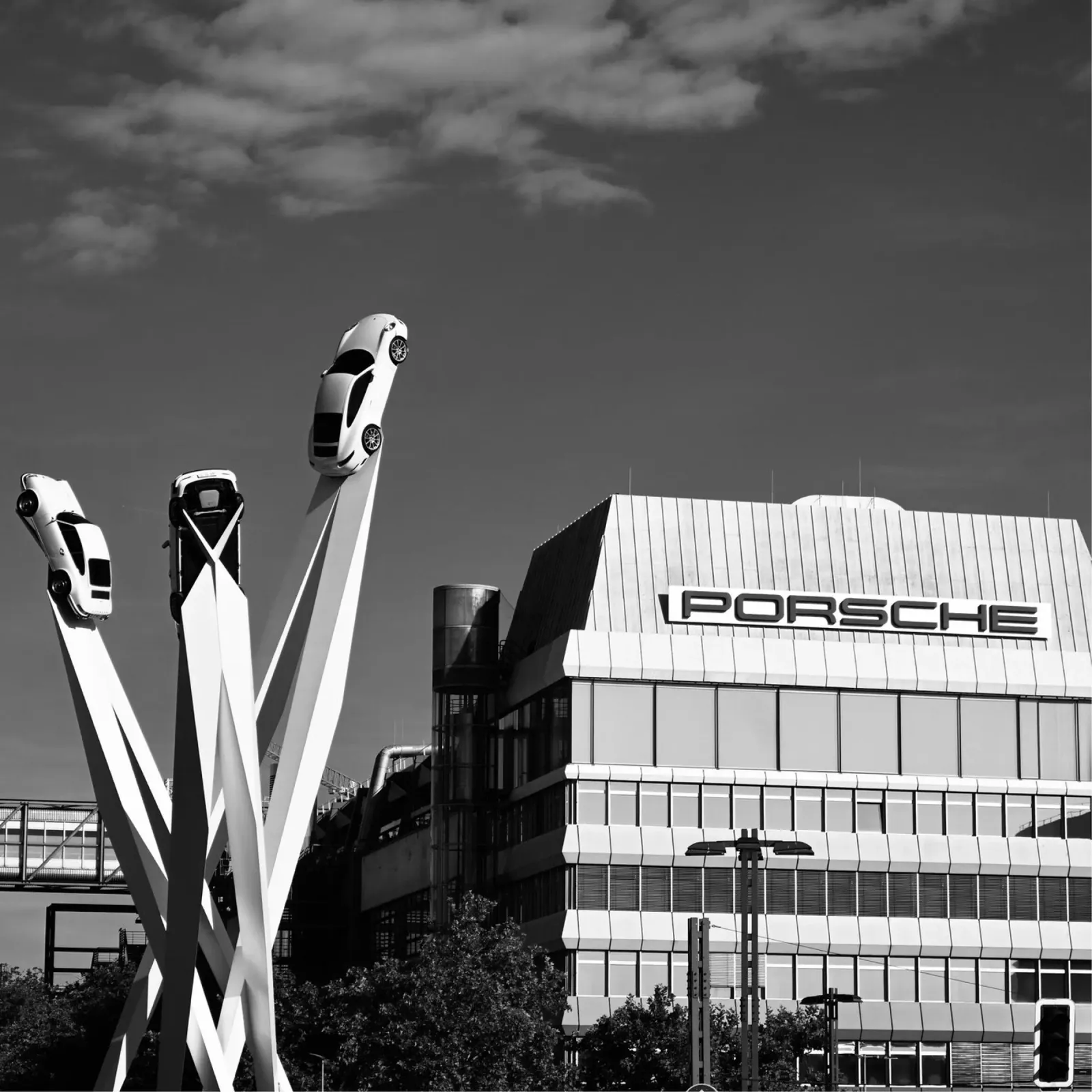 Musée Porsche à Stuttgart Poster von Atelier Fabe