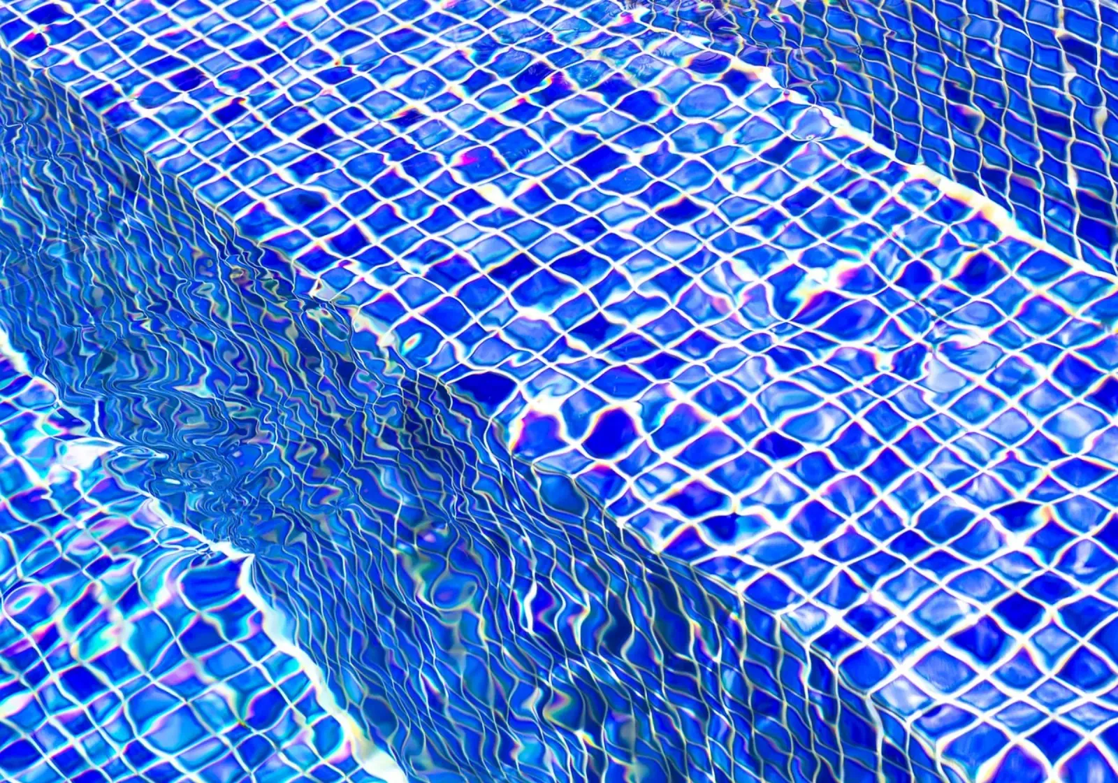 Piscina #5 poster da rafael campezato