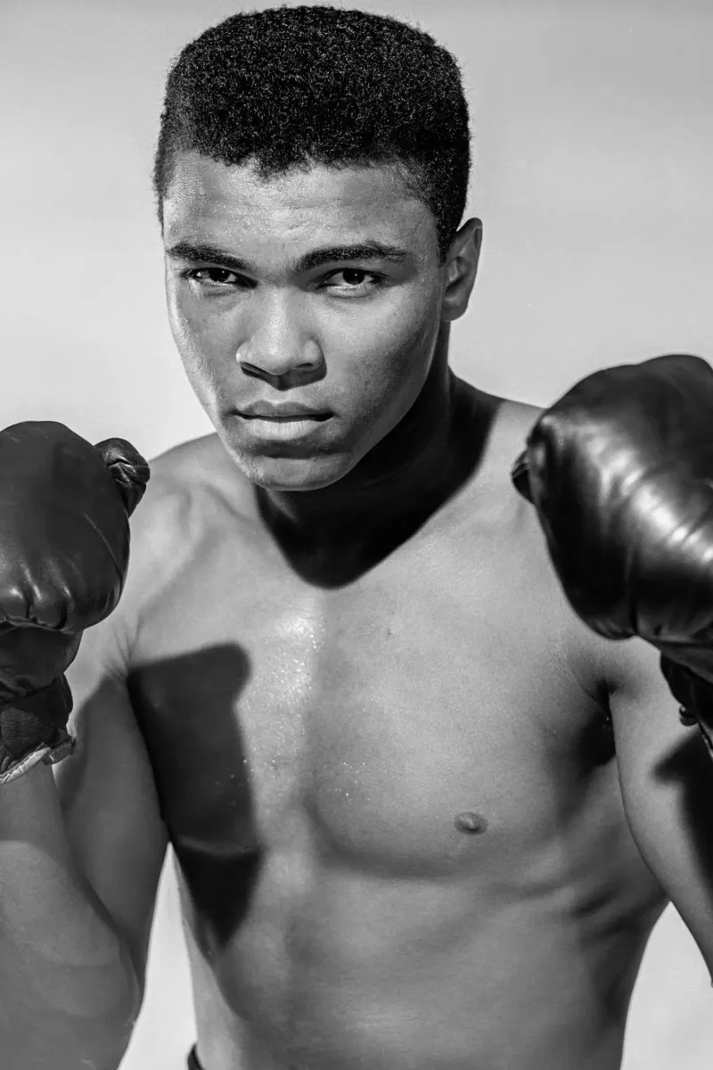 Muhammad Ali canvas with Floater frame by vintgeseyn