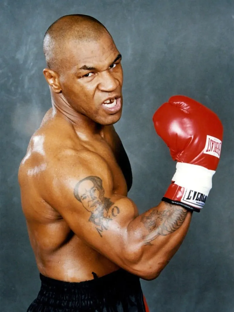 Leggende Boxe Mike Tyson poster con telaio in alluminio da youlisvirgo