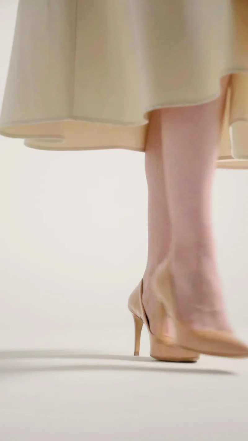 Walking heels poster da riedelphotoart