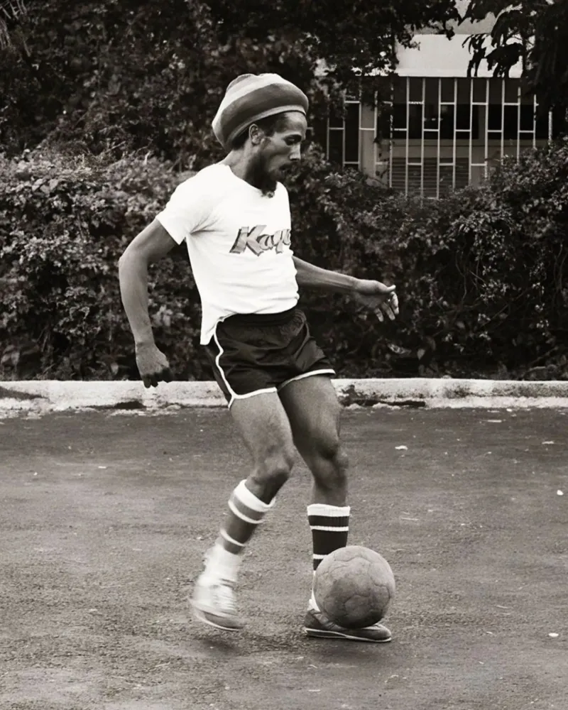 Bob Marley voetballend canvas met Baklijst van eliouxence