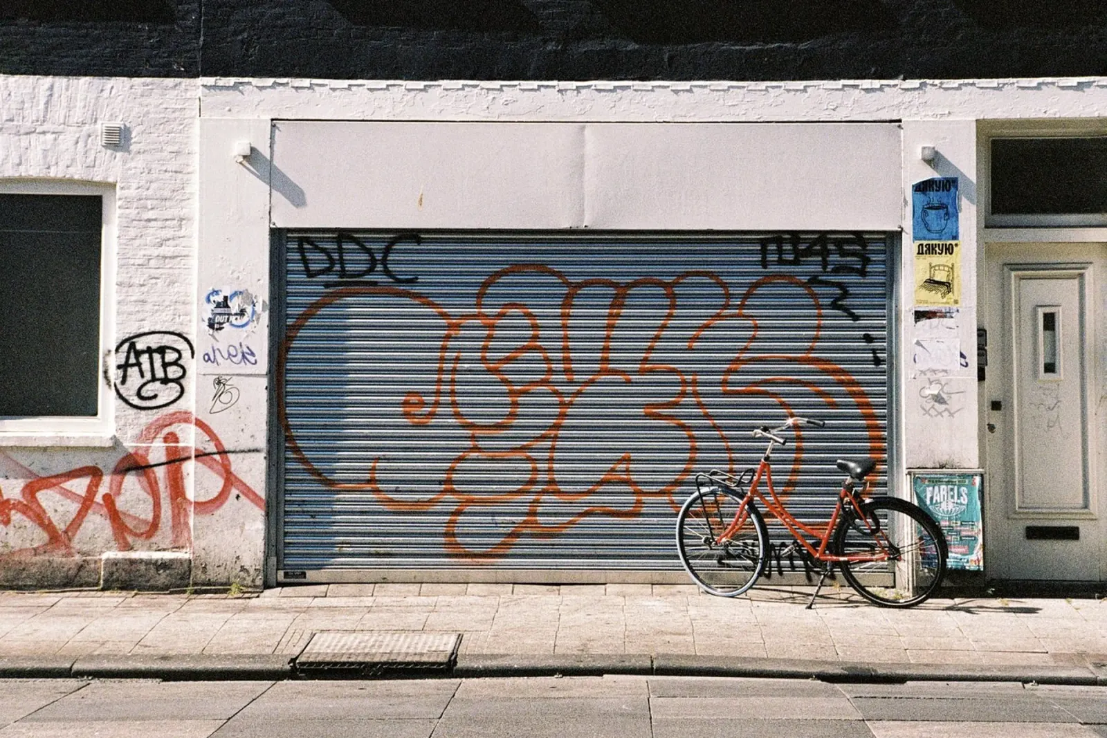 Garage di Amsterdam tela con Cornice a cassetta da Mane