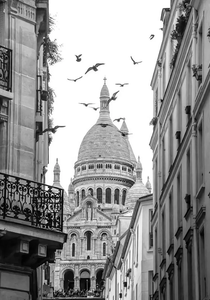 Pomeriggio a Montmartre poster con telaio in legno da Sowa Studio