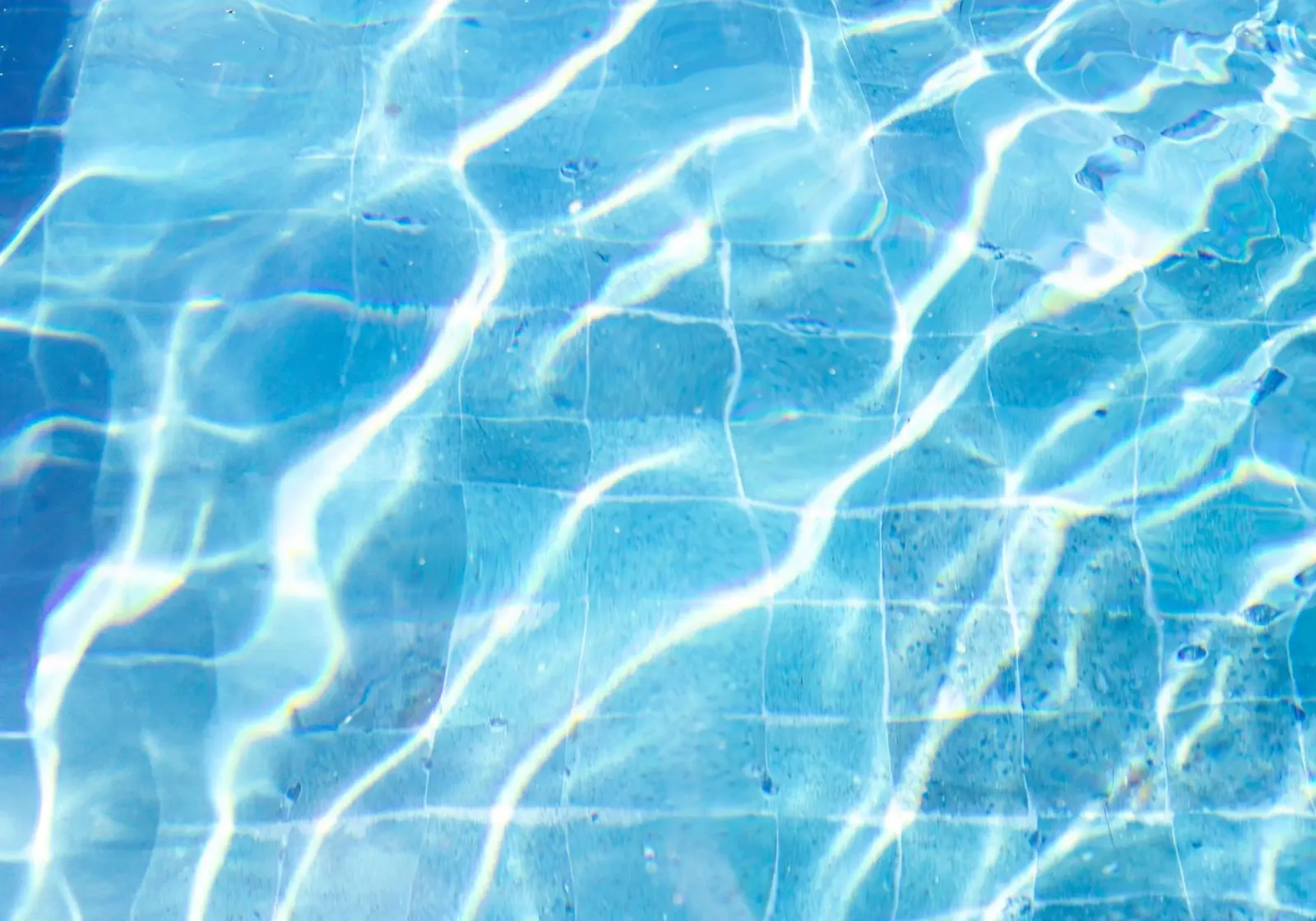 Piscina #9 - Díptico B lienzo con Marco flotante de rafael campezato