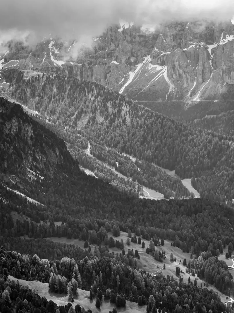 paesaggio montano in bianco e nero pellicola backlit da karijn_landscapes