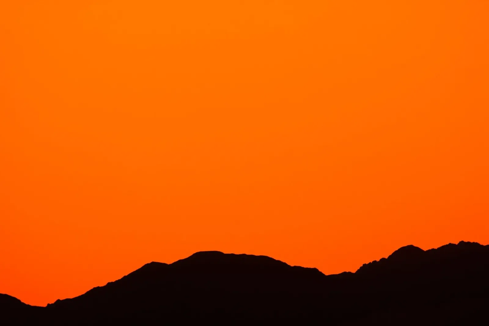 Puesta de sol sobre las montañas de Eilat I hahnemühle de Tal Paz-Fridman