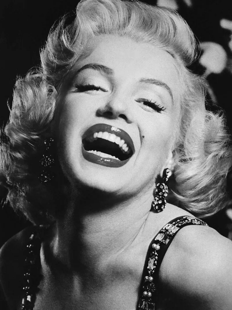 Marilyn Monroe Lippenstift canvas met Baklijst van April Lewis