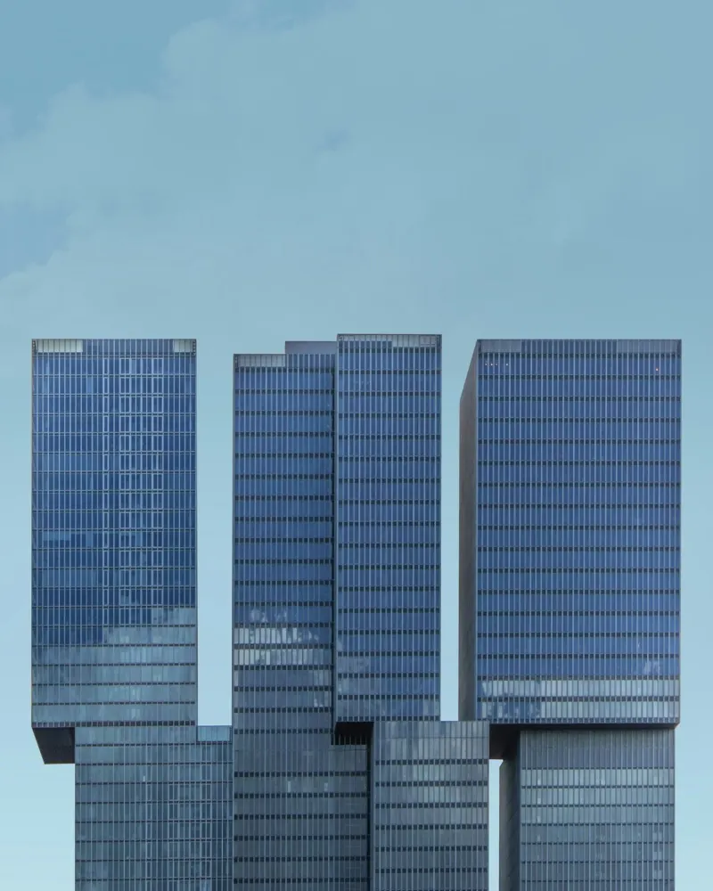 building reflect the sky pellicola backlit da grace