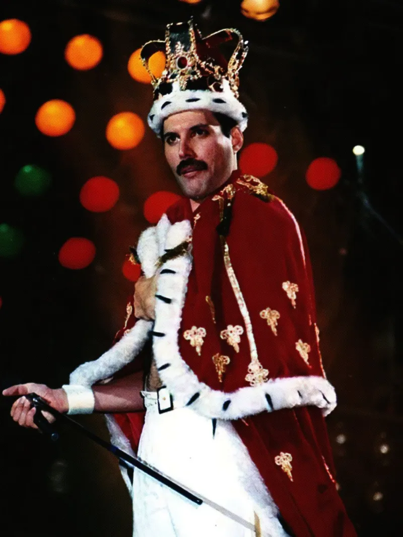 Freddie Mercury pellicola backlit da Torres 9